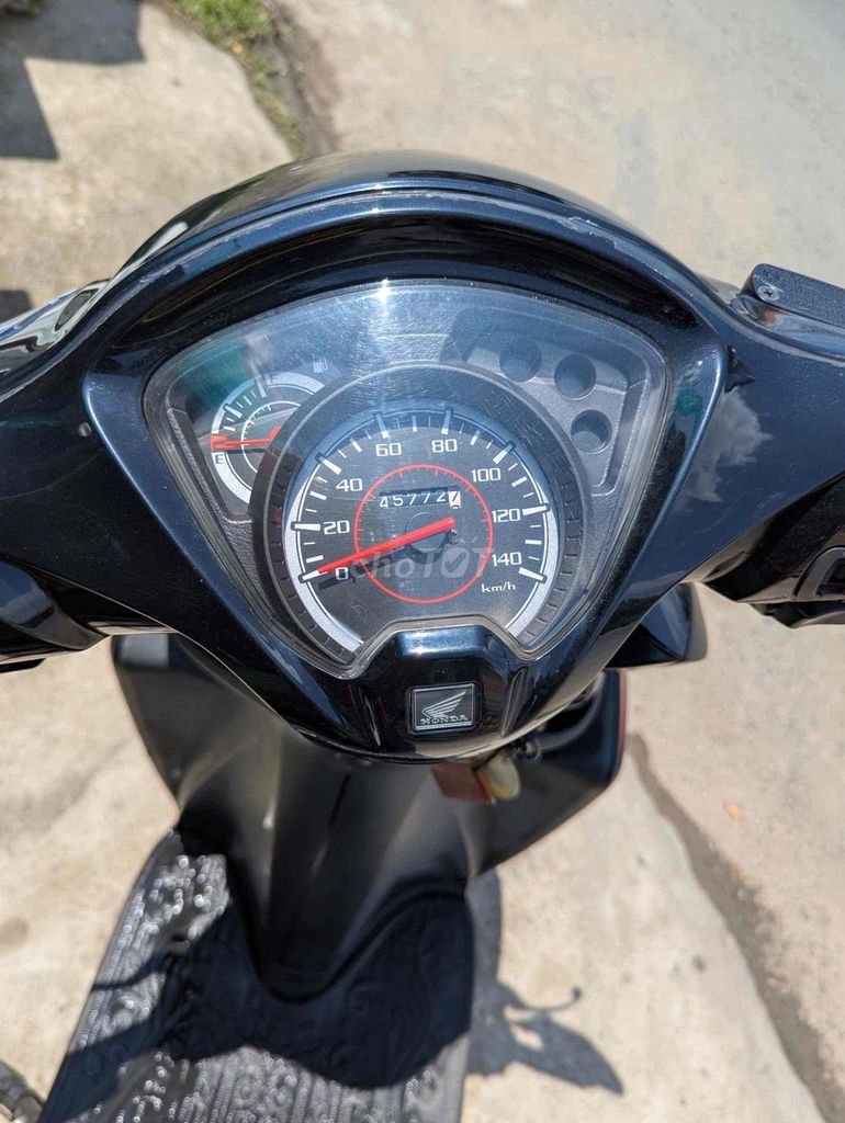 Honda Vision 2018 chính chủ ít đi. Mua bán Xe máy tại Thành phố Tân An Long An được đăng bởi Nguyễn Thanh Nghị hình 2