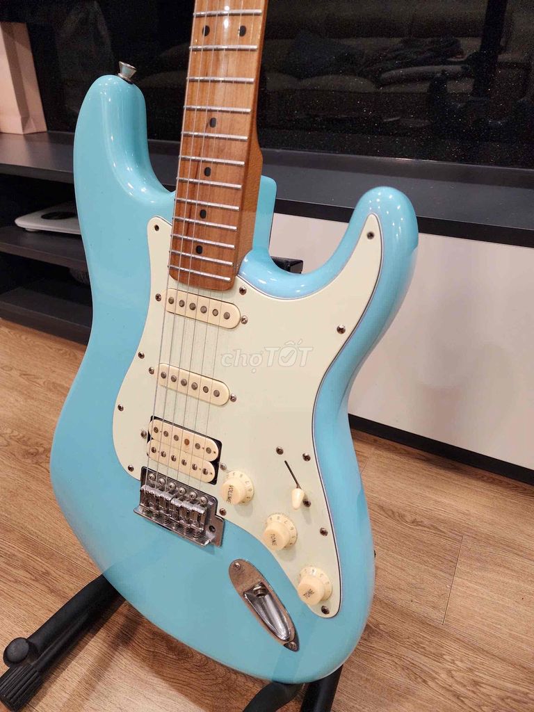 Guitar điện Smiger L-G2-PRO màu xanh trang nhã. Mua bán Nhạc cụ tại Quận Cầu Giấy Hà Nội được đăng bởi Phan Vu Thuy Trang hình 1