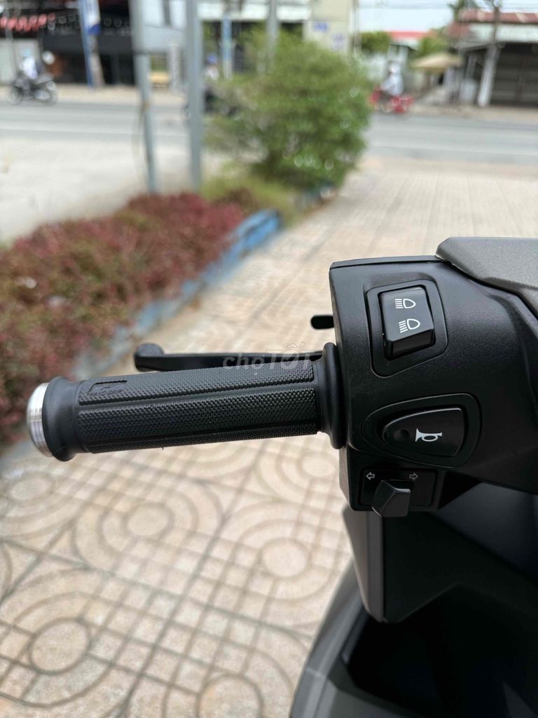 Honda Vario 150 2016 Vàng cát 16384 km. Mua bán Xe máy tại Quận Ô Môn Cần Thơ được đăng bởi Trần Tùng hình 7