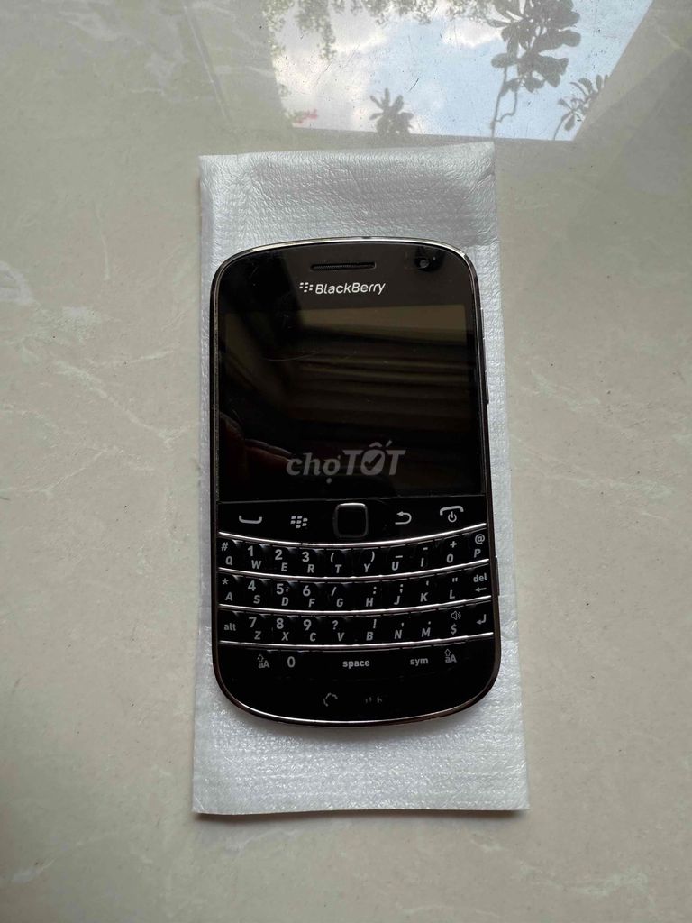 BlackBerry 9900 Đen, Trắng Đã sử dụng. Mua bán Điện thoại tại Quận 7 Tp Hồ Chí Minh được đăng bởi nhattan hình 1