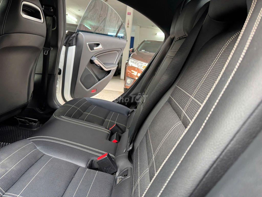 Mercedes-Benz CLA 200 2015 đk 2016. Mua bán Ô tô tại Quận Long Biên Hà Nội được đăng bởi AUTO TÂN HƯNG THỊNH hình 10