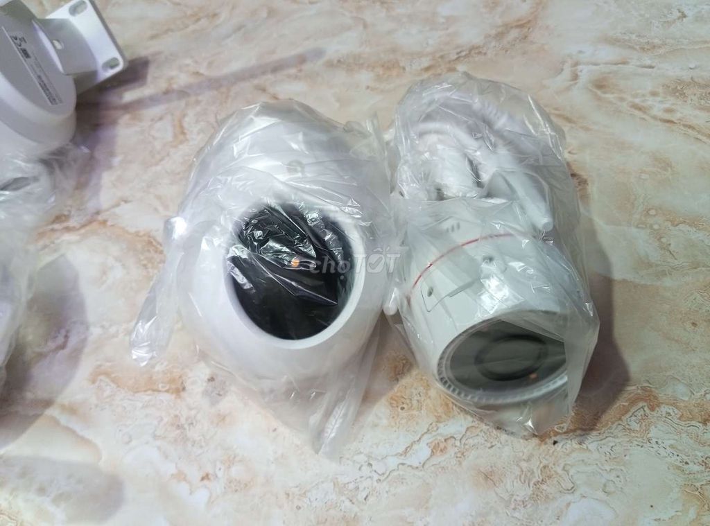 830k/2Cam 3mp Wifi Ezviz(C6N Pro+H3C pro. Mua bán Máy ảnh, Máy quay tại Quận Nam Từ Liêm Hà Nội được đăng bởi Anh Thanh hình 1