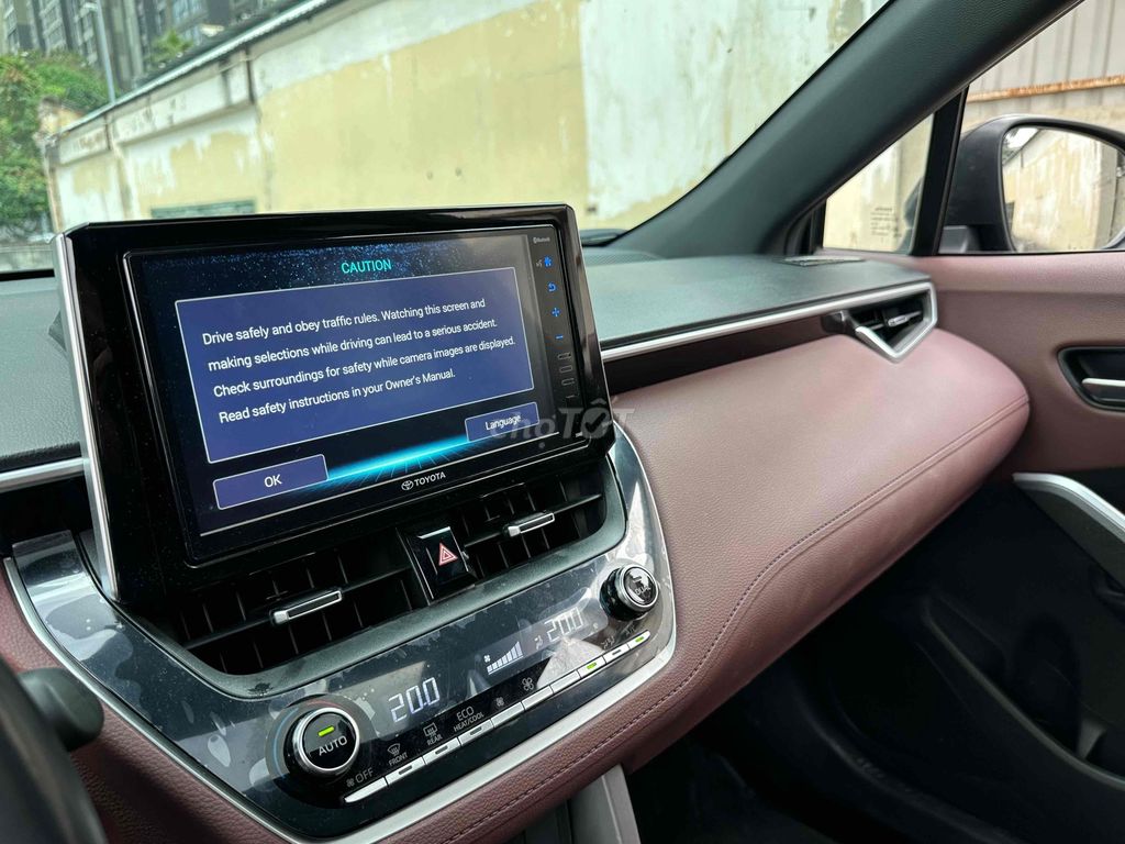 Toyota Corolla Cross 2022 Hybrid 24500 km. Mua bán Ô tô tại Quận Bình Thạnh Tp Hồ Chí Minh được đăng bởi phuongneo hình 5