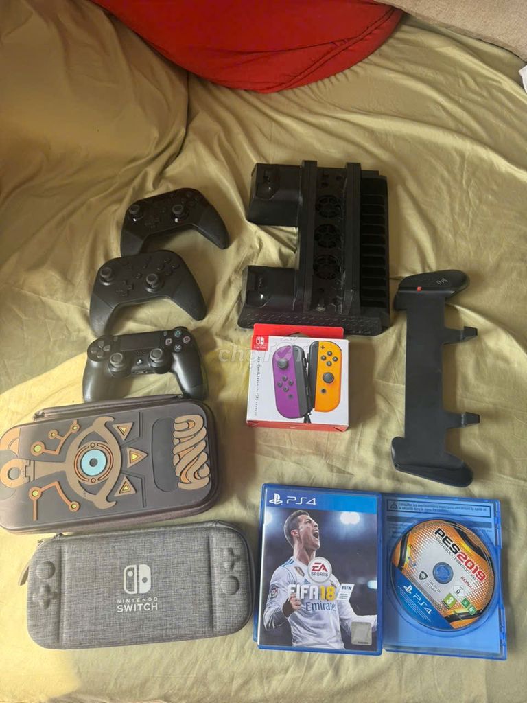 Joycon Nintendo Switch + Tay PS4 Pro