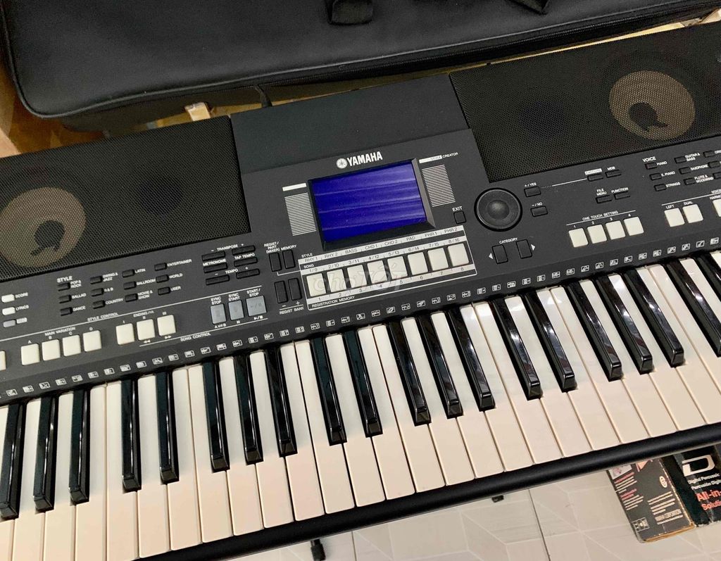 Đàn Organ Yamaha Psr S550B