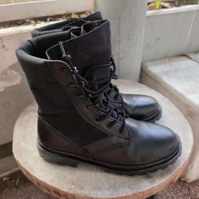 Giày bốt kiểu cscd size 41. Mua bán Giày dép tại Quận 10 Tp Hồ Chí Minh được đăng bởi Chợ Giá Tốt