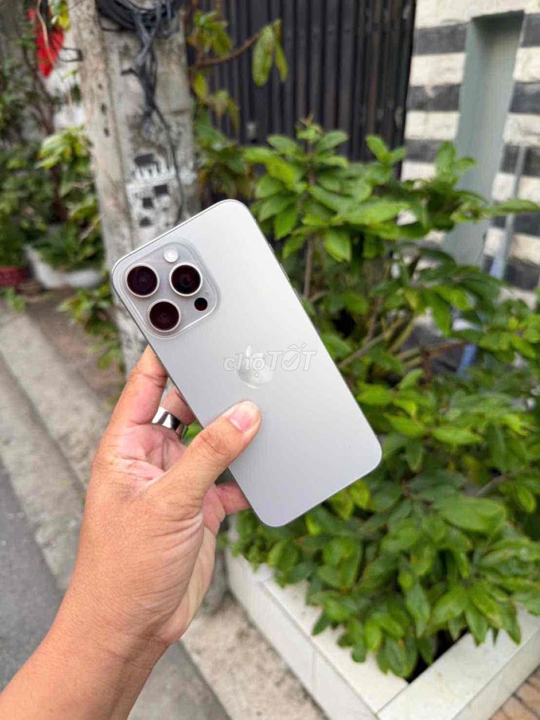 iPhone 15 Pro Max Lock xài 2Esim như quốc tế. Mua bán Điện thoại tại Quận Ninh Kiều Cần Thơ được đăng bởi ALượng Chuyên iPhone Lock Cần Thơ hình 1