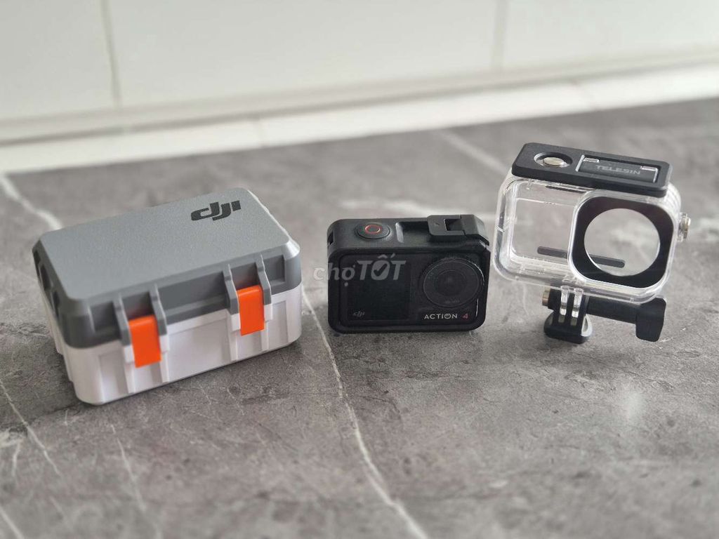 Máy quay hành động DJI Action 4 Đen Đã sử dụng. Mua bán Máy ảnh, Máy quay tại Quận 4 Tp Hồ Chí Minh được đăng bởi Bong hình 1