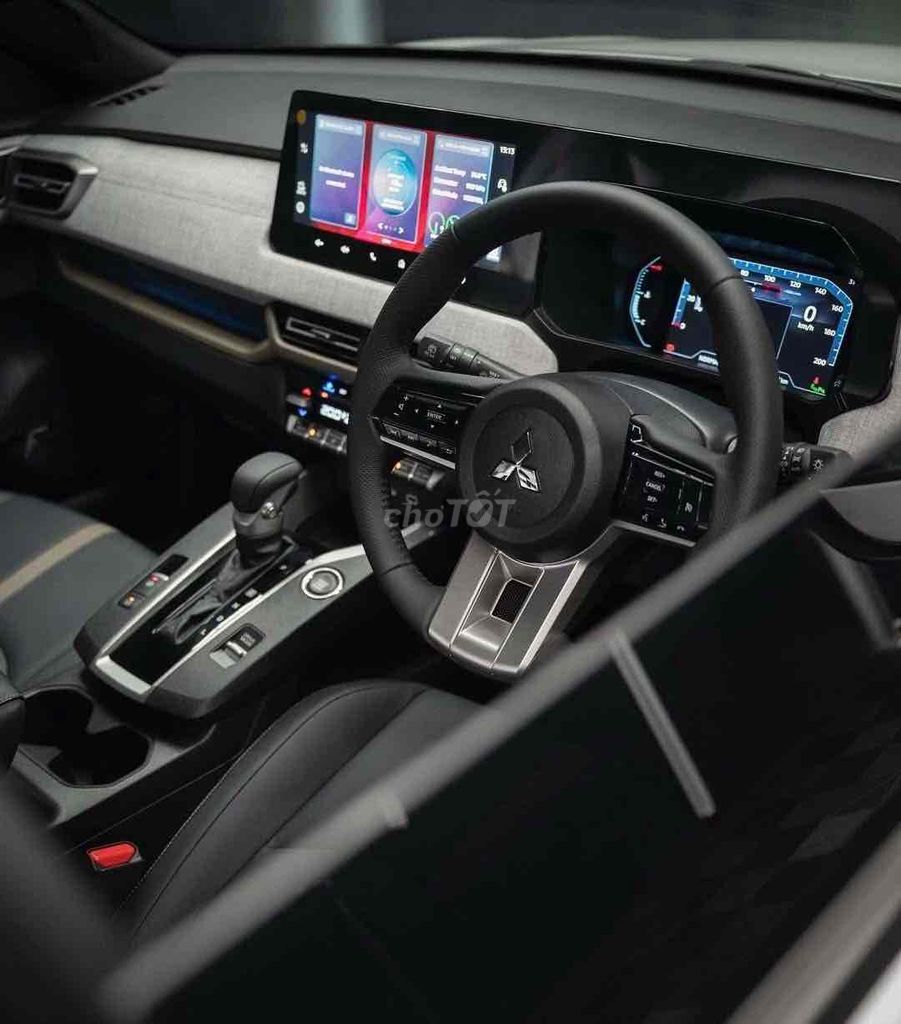 Xã tồn Xforce ultimate 2025 Vàng Đen. Mua bán Ô tô tại Thành phố Thủ Đức Tp Hồ Chí Minh được đăng bởi ĐỨC MITSUBISHI TÂY NINH hình 5