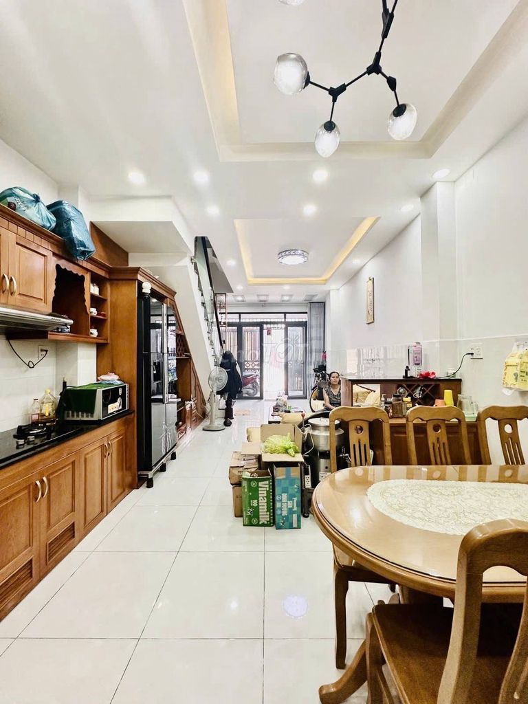 Продам дом в автомобильной аллее Бинь Тхань, 52 м2, 4 этажа, 8,19 млрд долларов