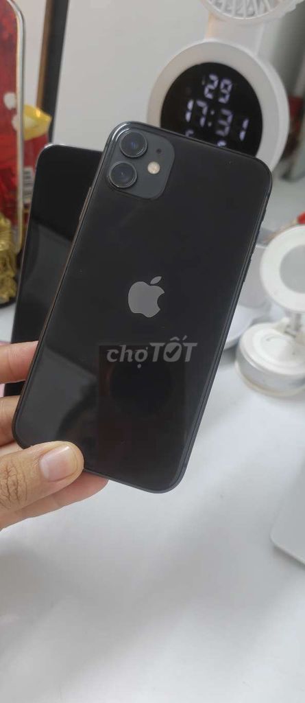 Apple iPhone 11 64GB Đen Đã qua sử dụng. Mua bán Điện thoại tại Quận 4 Tp Hồ Chí Minh được đăng bởi Nguyễn Nhân hình 1