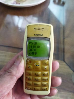 Nokia 1100 cổ nguyên rin còn đẹp