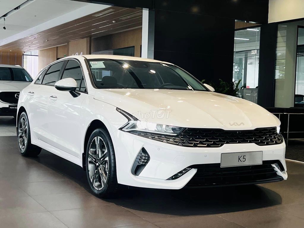 KIA K5 2.0 LUXURY - GIẢM 80TR - TẶNG BẢO HIỂM. Mua bán Ô tô tại Quận 7 Tp Hồ Chí Minh được đăng bởi Trọng Nhân hình 2