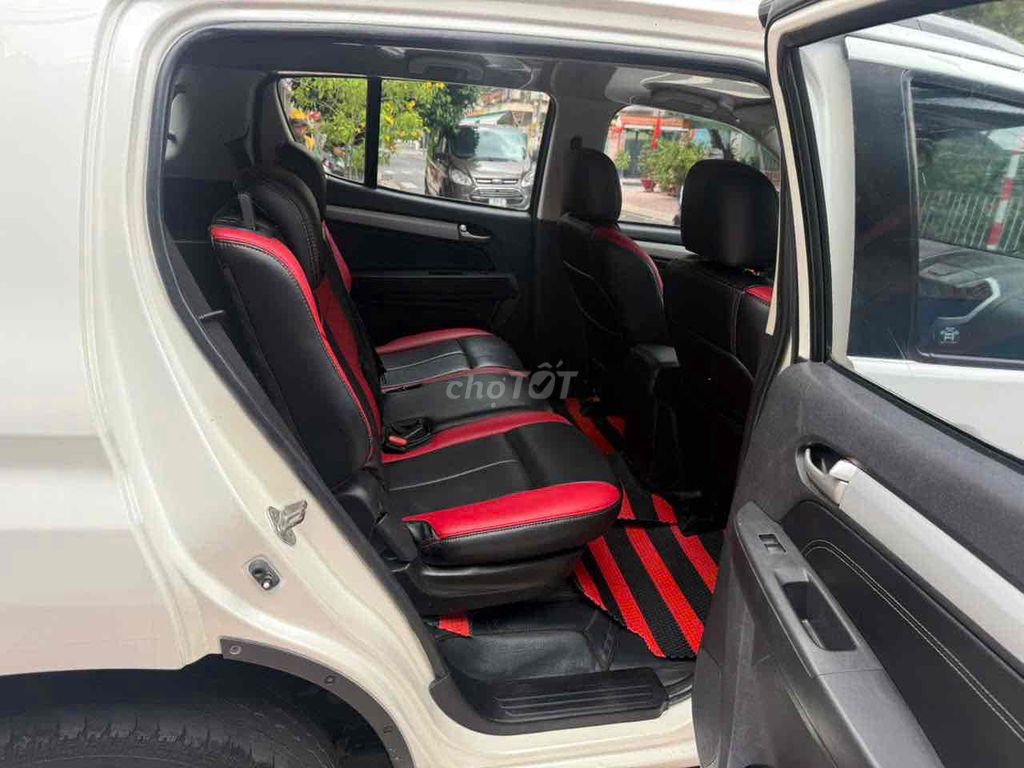 Isuzu Mu X 2.5 số sàn đời cuối 2016. Mua bán Ô tô tại Huyện Bình Chánh Tp Hồ Chí Minh được đăng bởi Như Đạo hình 11