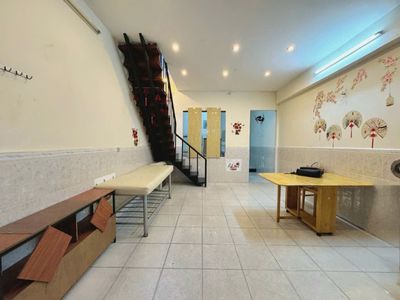 Аренда · 2 комн. · 52 м² · Quận 3, ул. Đường Lê Văn Sỹ