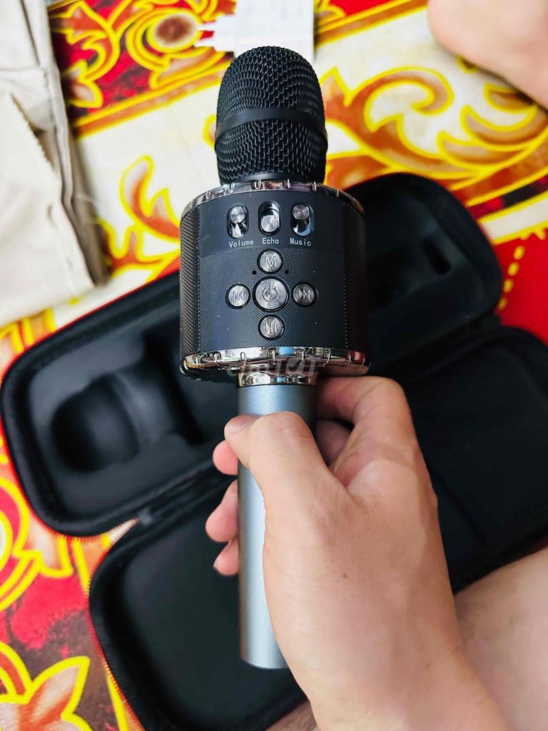 Micro karaoke Sandony Đen, Bạc. Mua bán Tivi, Âm thanh tại Thành phố Long Xuyên An Giang được đăng bởi Huỳnh Huy hình 1
