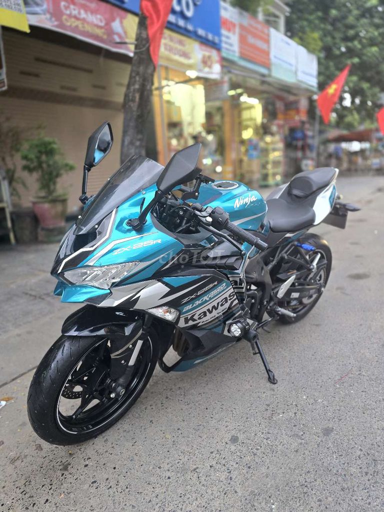 KAWASAKI ZX25R ĐẬP THÙNG mới BS92. FULL B.HÀNH. Mua bán Xe máy tại Quận Thanh Khê Đà Nẵng được đăng bởi Quý Moto Cycle 21 điện biên phủ Đà Nẵng hình 3