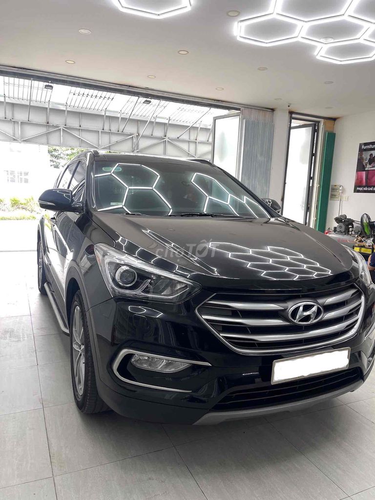 Hyundai Santa Fe 2018 2.4L 4WD - 63000 km. Mua bán Ô tô tại Quận 8 Tp Hồ Chí Minh được đăng bởi Thành Danh hình 3