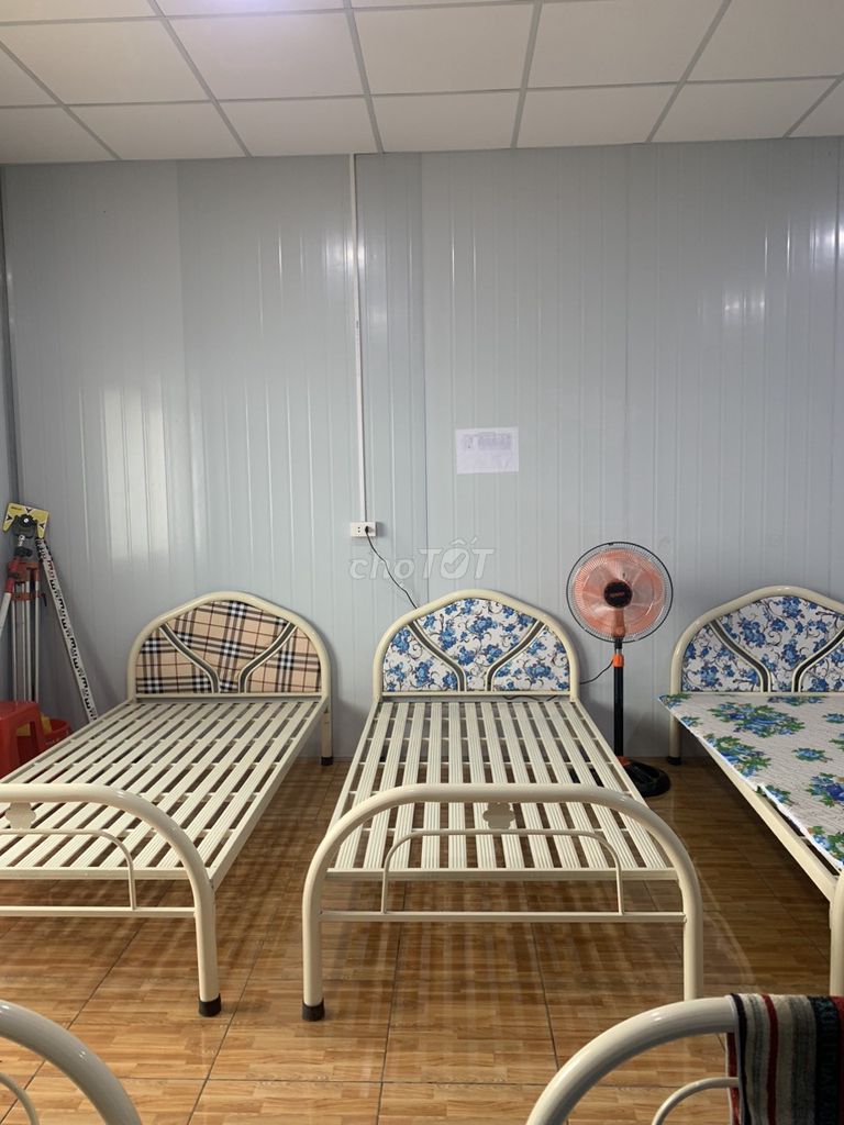 Giường Sắt Giường Sắt Giường Sắt Giường Sắt Giường. Mua bán Giường, chăn ga gối nệm tại Quận 12 Tp Hồ Chí Minh được đăng bởi NỘI THẤT VĂN PHÒNG hình 1