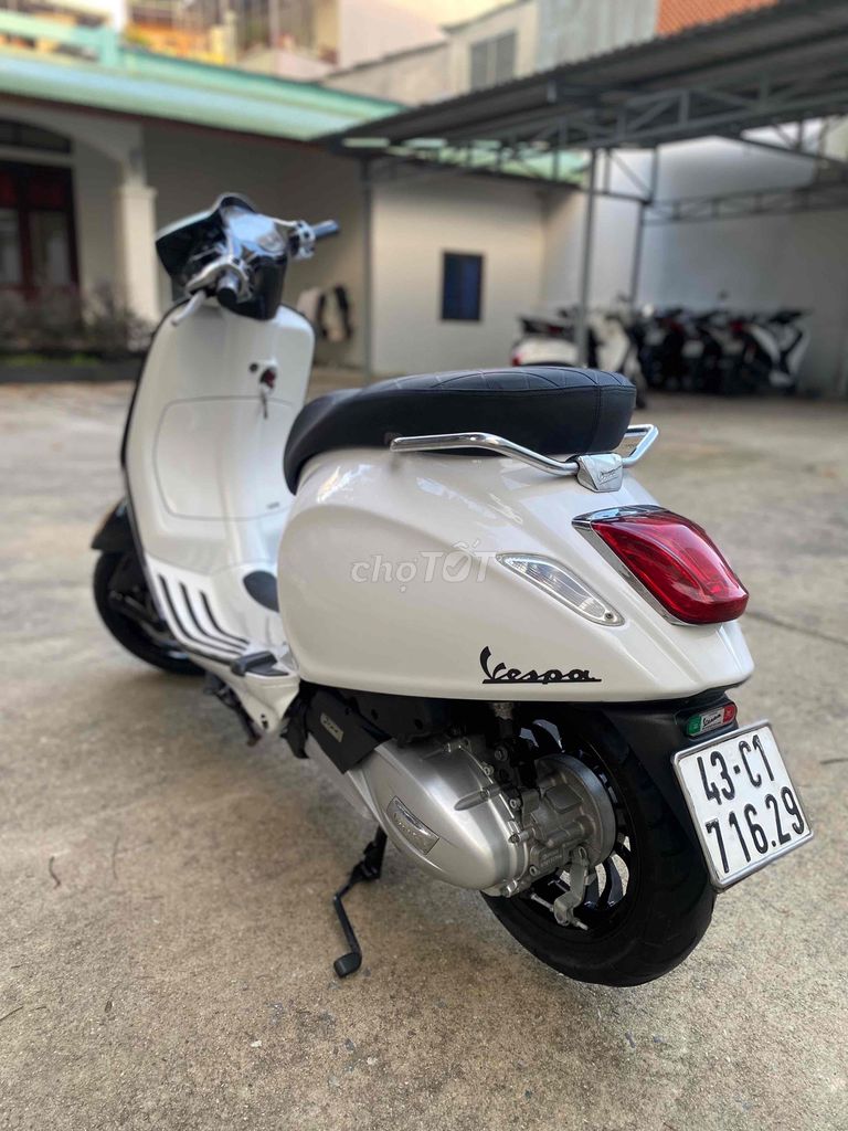 Vespa trắng đen phanh abs xe đẹp. Mua bán Xe máy tại Quận Thanh Khê Đà Nẵng được đăng bởi Long hình 7