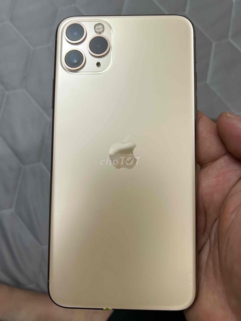 iPhone 11 Pro Max 64GB Vàng, Bản Quốc Tế. Mua bán Điện thoại tại Thành phố Nam Định Nam Định được đăng bởi Long Nguyễn hình 1