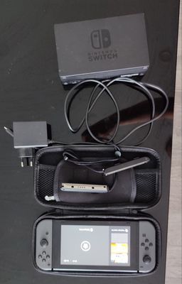 Nintendo switch hac-001 full complect + games
