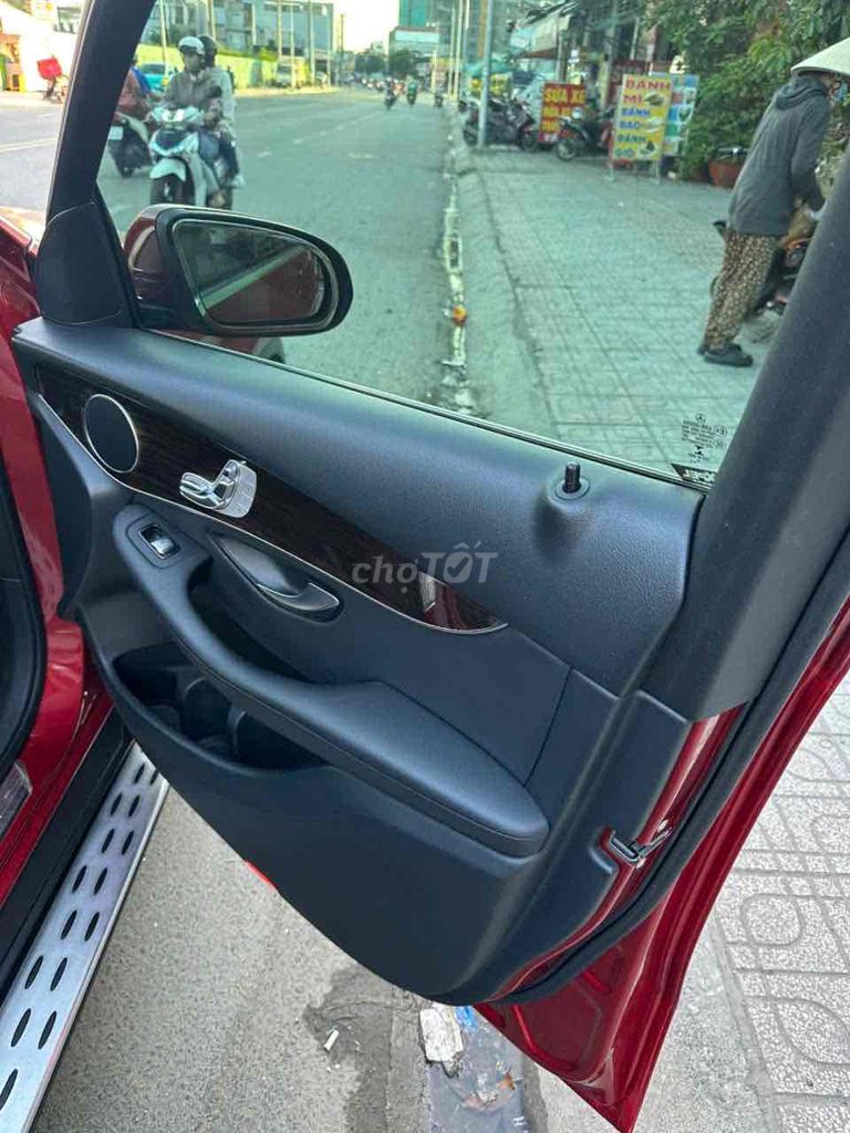 Mercedes-Benz GLC 2021. Mua bán Ô tô tại Thành phố Thuận An Bình Dương được đăng bởi Tuan Minh hình 13