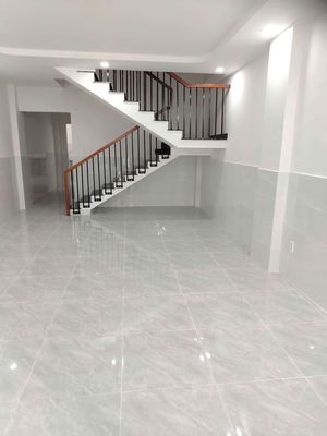 CHO THUÊ NHÀ NGUYÊN CĂN 1 TRỆT 1 LẦU, DT 4,5×20 CÓ 3PN,2WC. KHU CHỢ