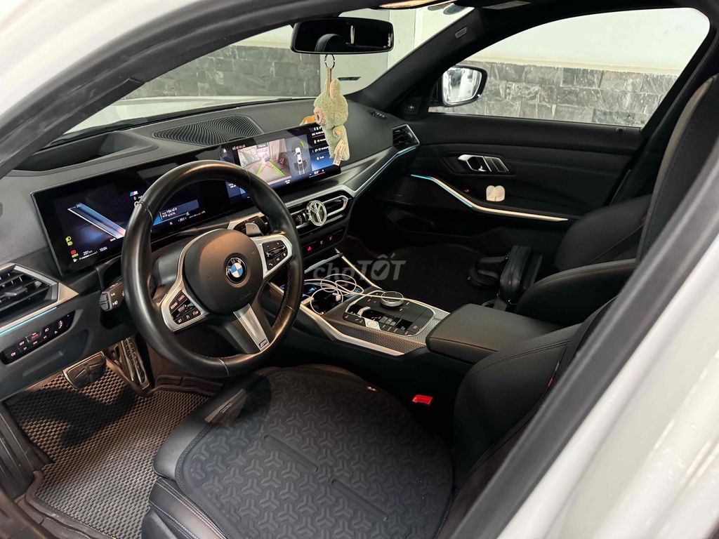 BMW 3 Series 2023 330i M Sport - 27000 km. Mua bán Ô tô tại Quận 7 Tp Hồ Chí Minh được đăng bởi dương hình 2