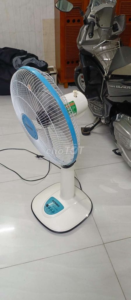Quạt cây Senko Trắng, Xanh Như mới. Mua bán Quạt tại Quận 12 Tp Hồ Chí Minh được đăng bởi Phạm Văn Luyện hình 1