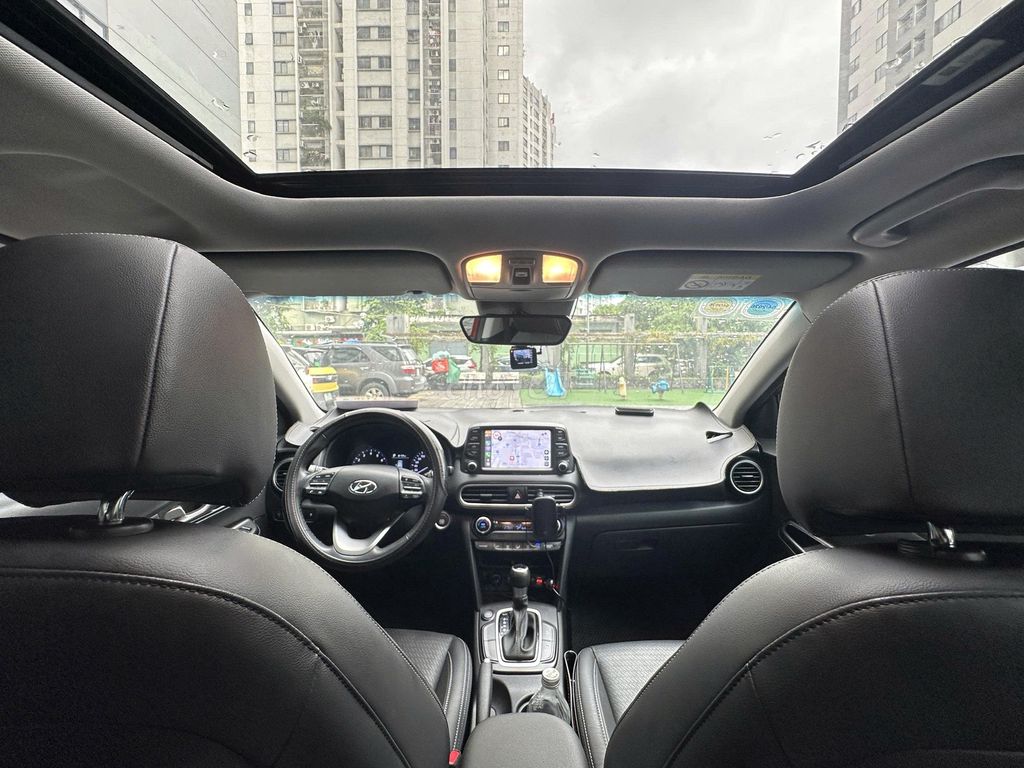 Hyundai Kona 2019  - 54000 km. Mua bán Ô tô tại Quận Hoàng Mai Hà Nội được đăng bởi Hung Vu hình 11