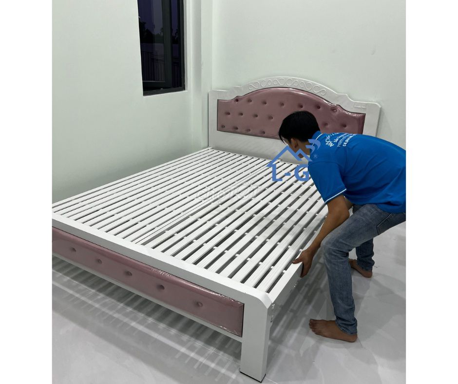 Giường sắt Giường sắt Giường sắt Giường sắt Giường. Mua bán Giường, chăn ga gối nệm tại Quận 1 Tp Hồ Chí Minh được đăng bởi Lâm Gia Home hình 1