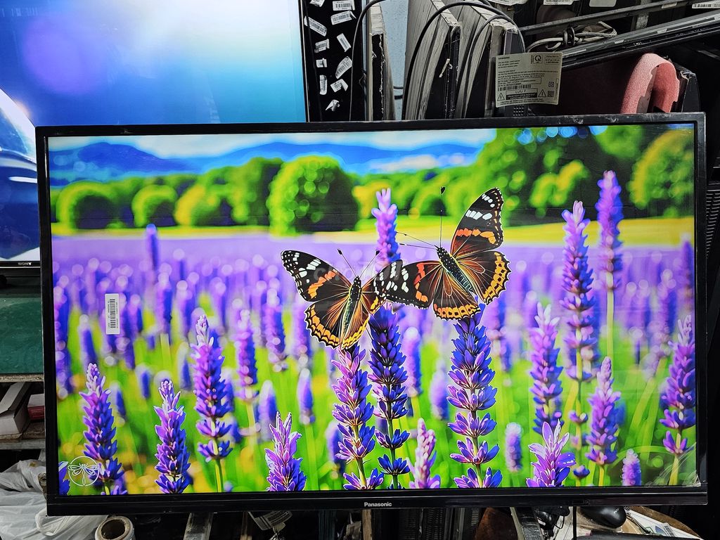 Panasonic 43 inch 4K - 43"FX550V. Androi - Đẹp Nét. Mua bán Tivi, Âm thanh tại Quận 12 Tp Hồ Chí Minh được đăng bởi Quốc Vinh hình 1