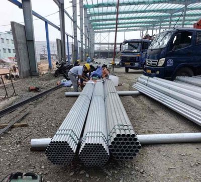 TUYỂN DỤNG LÁI XE CẨU THÙNG