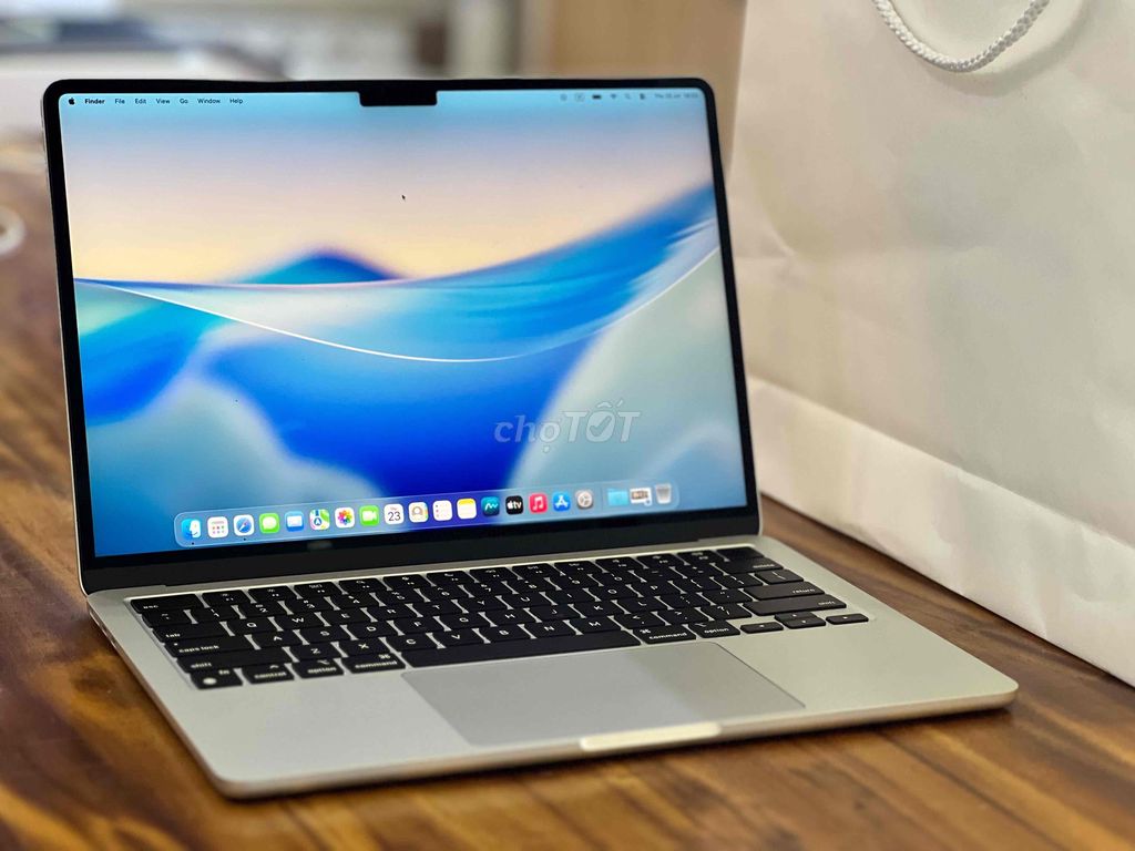 ✅ MacBook Air 13.6 inch M2 Ram 16GB/ SSD 256GB Bạc. Mua bán Laptop tại Quận Hải Châu Đà Nẵng được đăng bởi Việt Lê hình 1