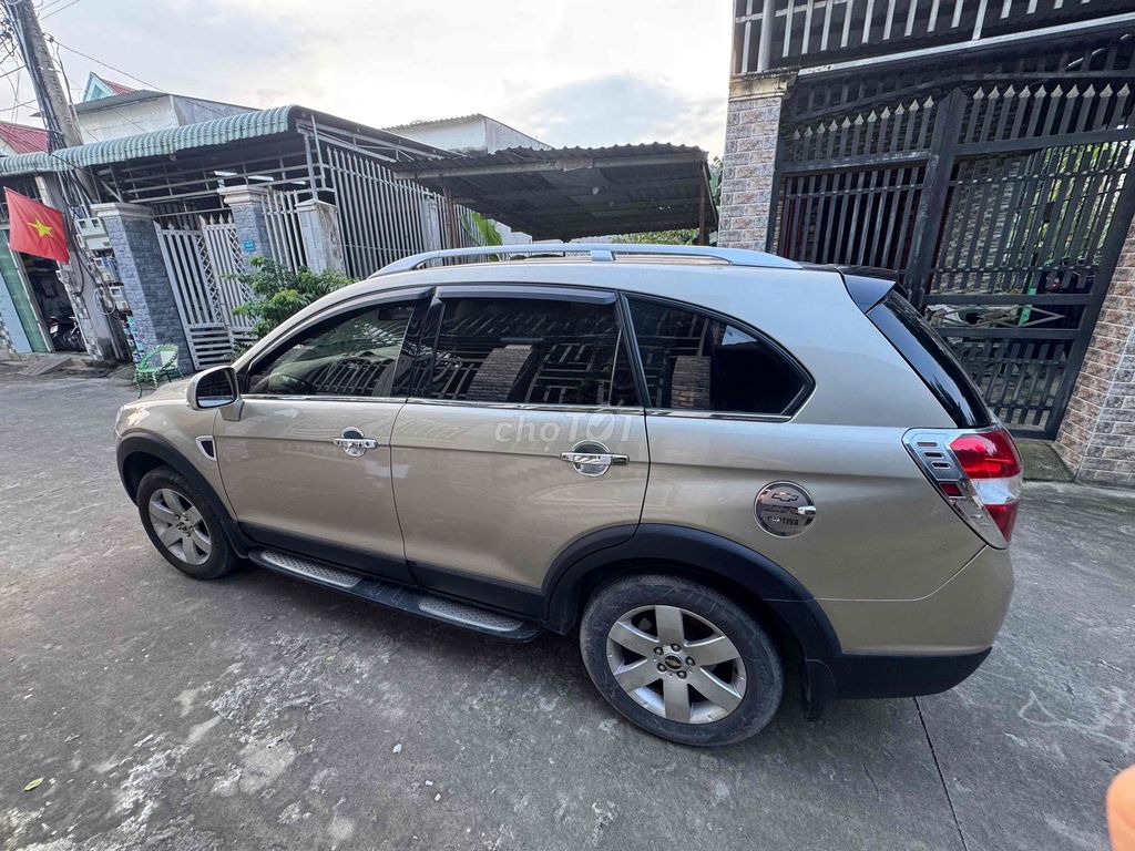 Chevrolet Captiva LT 2008 – 7 chỗ, máy xăng 2.4. Mua bán Ô tô tại Thành phố Biên Hòa Đồng Nai được đăng bởi Duy Hùng hình 7