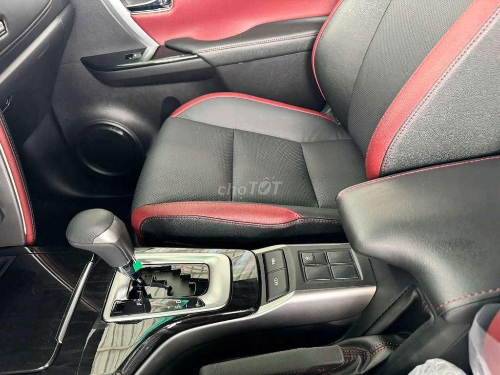 Toyota fortuner legender- 0 km. Mua bán Ô tô tại Thành phố Thủ Đức Tp Hồ Chí Minh được đăng bởi Ms Hiệp  hình 6