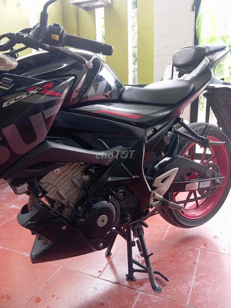 dư xe ko đi  chia sẻ anh Em đam mê. Mua bán Xe máy tại Thành phố Quảng Ngãi Quảng Ngãi được đăng bởi Dũng hình 6