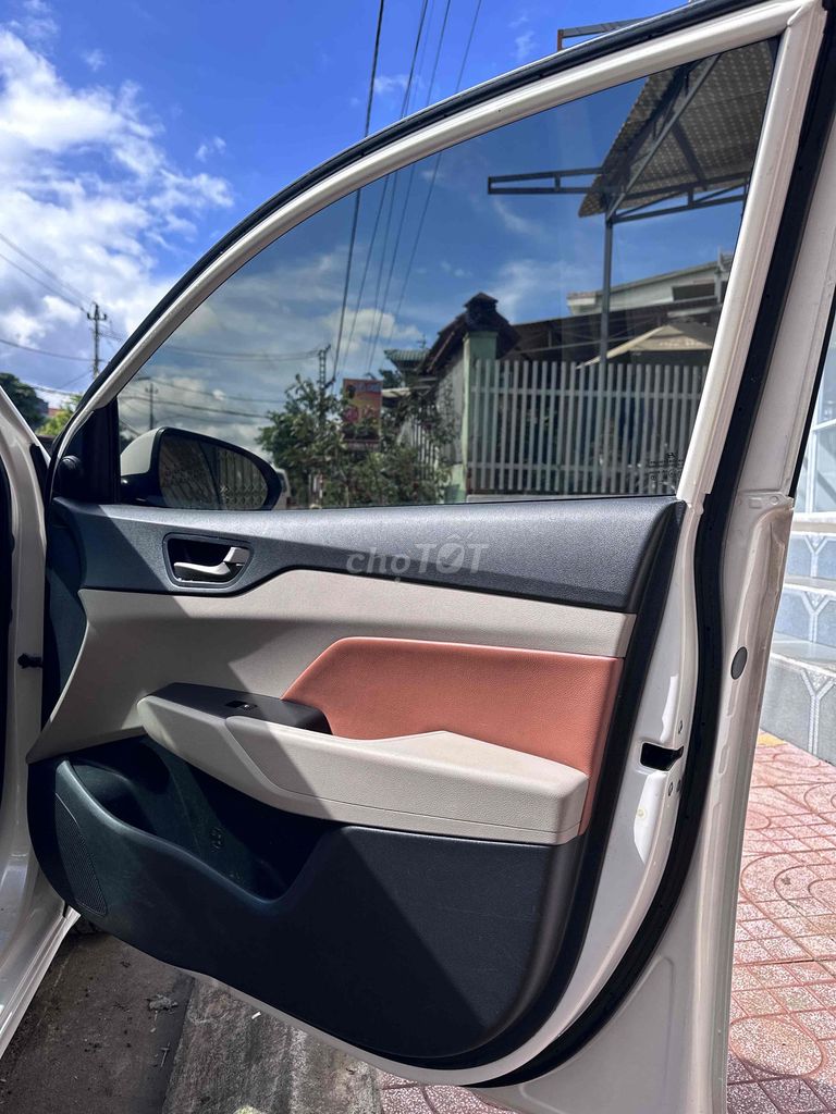 Hyundai Accent 2019 Trắng. Mua bán Ô tô tại Thành phố Buôn Ma Thuột Đắk Lắk được đăng bởi Minh hình 9