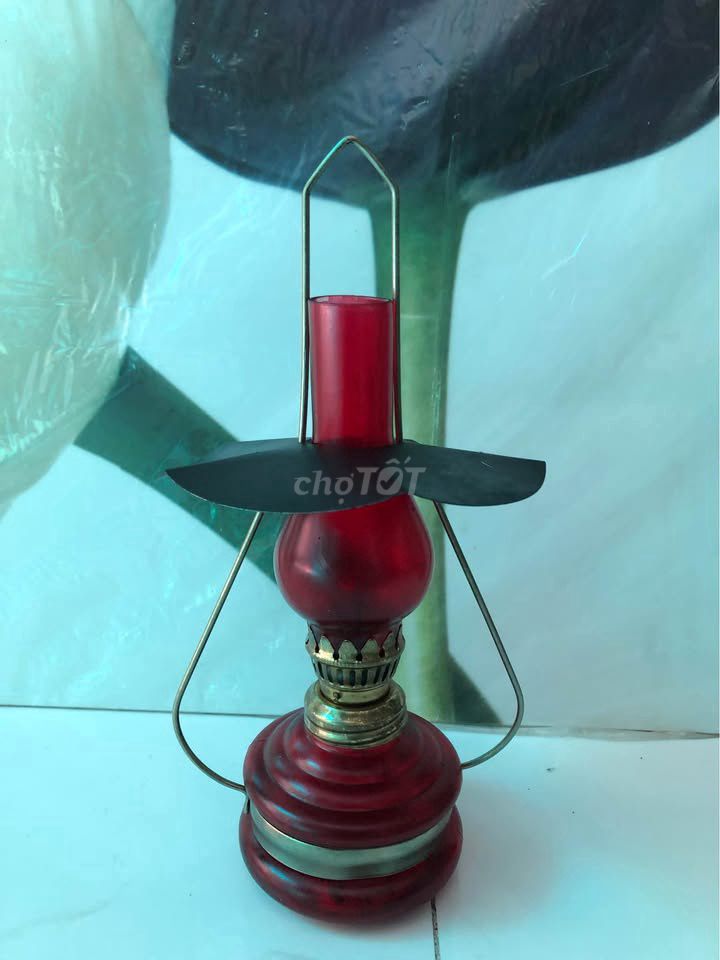 Đèn dầu cổ điển Hồng Kông. Mua bán Đèn tại Thành phố Nha Trang Khánh Hòa được đăng bởi Anh hình 1