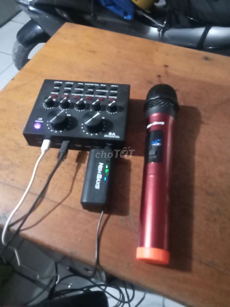 Thanh lý bộ sound card mic không dây và đầu thu