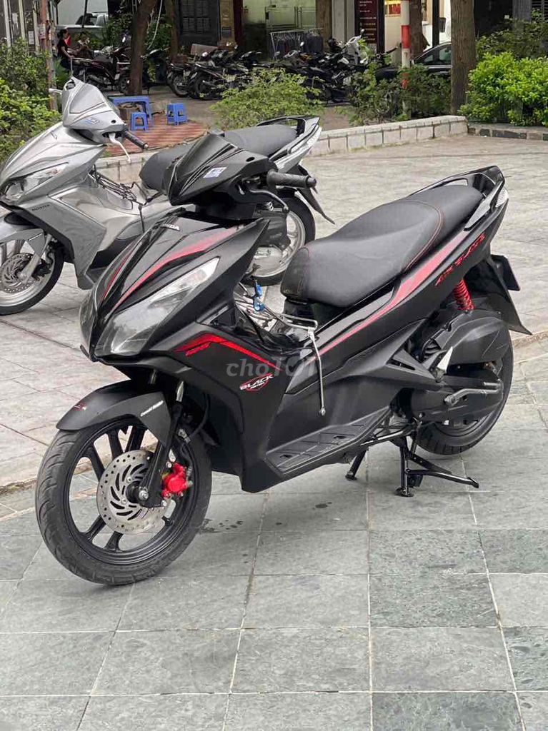 xe Airblade 125 chính chủ bán. Mua bán Xe máy tại Quận Nam Từ Liêm Hà Nội được đăng bởi Minh Tiến hình 2