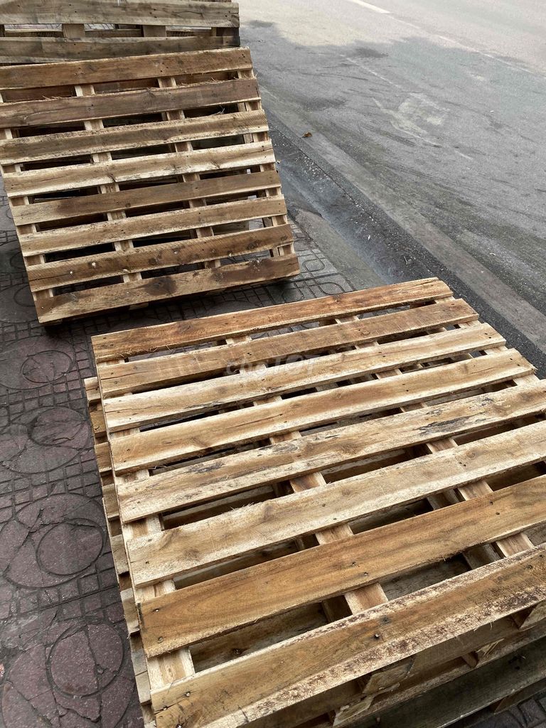 Pallet Gỗ 110x100x15cm. Mua bán Nội thất, đồ gia dụng khác tại Quận Long Biên Hà Nội được đăng bởi Bùi Quang Hiền hình 1