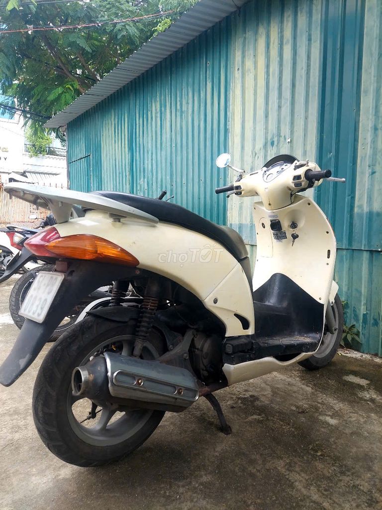 Honda @ màu Kem máy êm giá rẻ 4tr. Mua bán Xe máy tại Thành phố Nha Trang Khánh Hòa được đăng bởi Tuấn Nguyễn hình 4