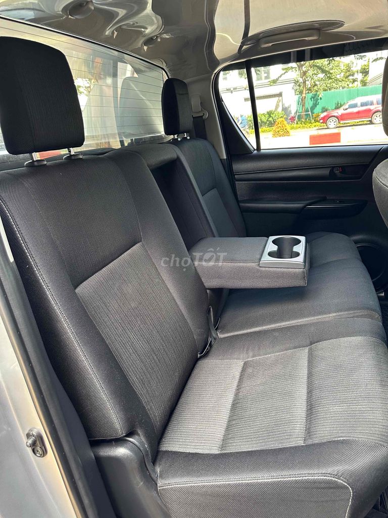 Hilux 2016 2.4E 4x2 MT - Hàng đẹp hiếm có. Mua bán Ô tô tại Thành phố Buôn Ma Thuột Đắk Lắk được đăng bởi Trương Thanh hình 9