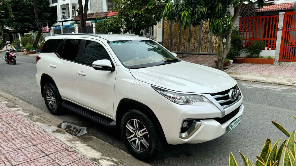 Toyota Fortuner 2017 2.4G 4x2 - 85000 km