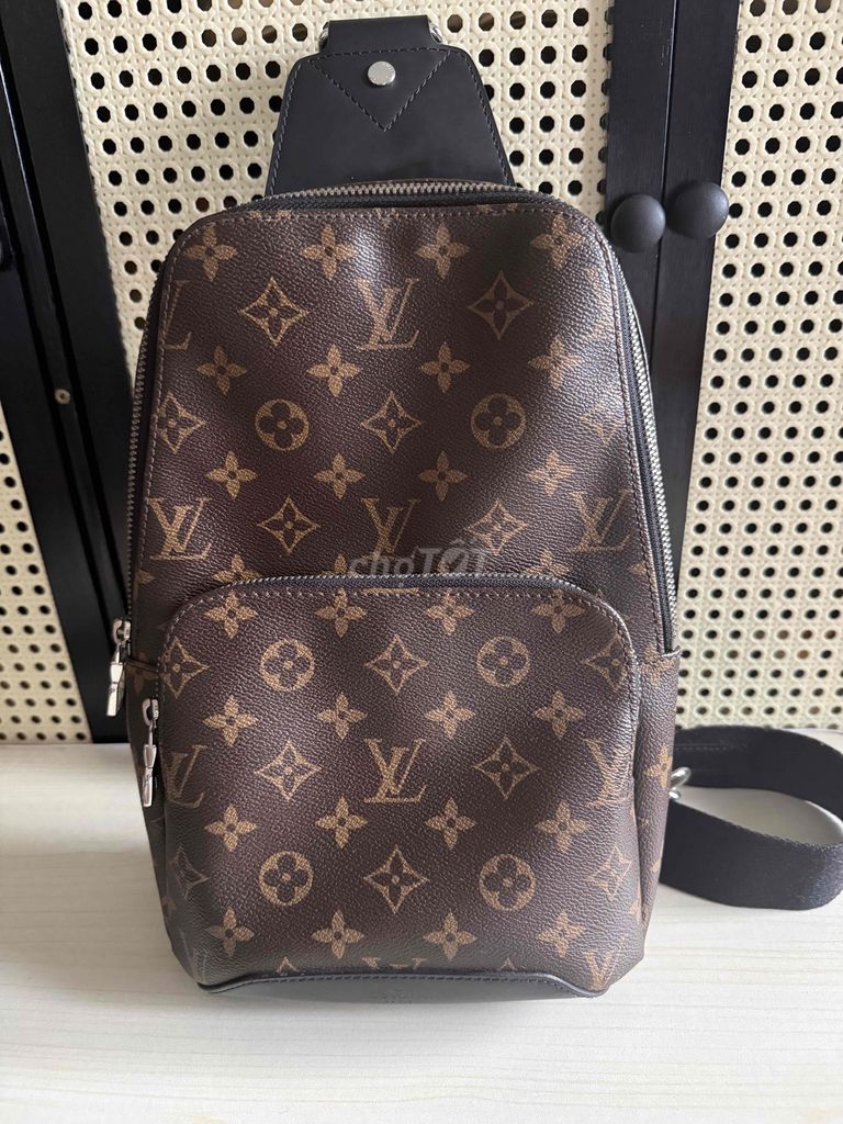 Thanh lý túi bao tử LV chất xịn. Mua bán Túi xách tại Quận 3 Tp Hồ Chí Minh được đăng bởi SHOPHIA hình 1