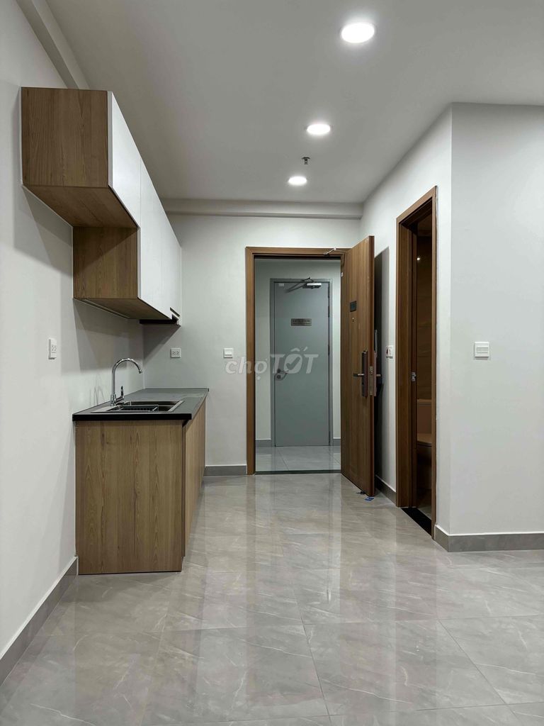 căn hộ 33m2 tầng 18 sổ sẵn giá 910 triệu cần bán gấp
