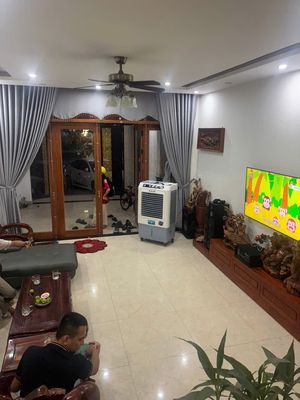 BÁN NHÀ ĐẸP 3 TẦNG MẸ THỨ - CHỦ XÂY TÂM HUYẾT - 125M2, 6 TỈ 390TR TLCC. Mua bán nhà ở tại Quận Cẩm Lệ Đà Nẵng được đăng bởi Anh Minh