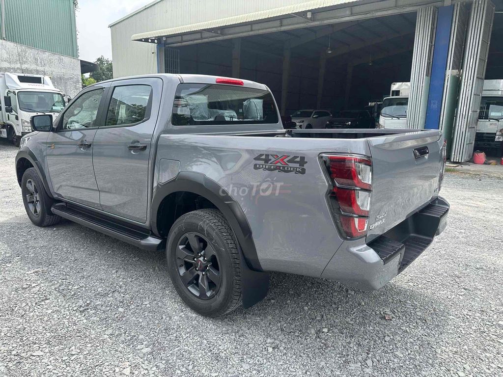 Isuzu Dmax 2025 Type Z 4x4 AT. Mua bán Ô tô tại Thành phố Thuận An Bình Dương được đăng bởi Xe tải ISUZU hình 6